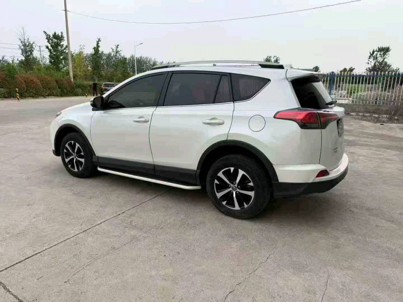 徐州19年丰田RAV4荣放8