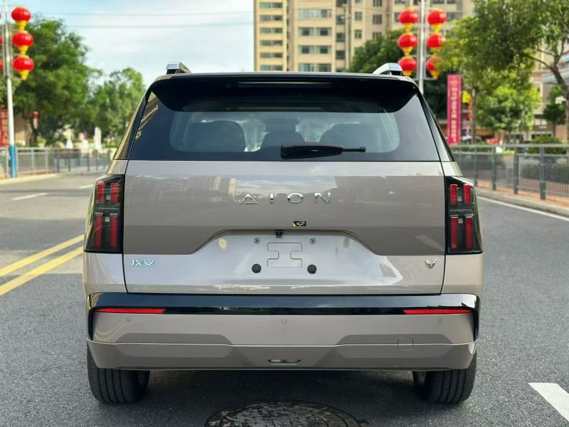 东莞25年传祺埃安V9