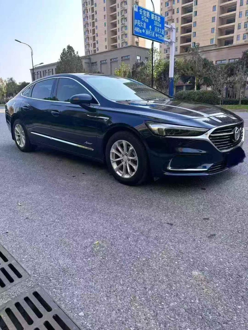 淮南21年别克君越2