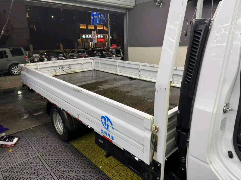 台州24年东风途逸8