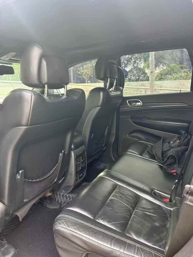 马鞍山17年Jeep大切诺基6