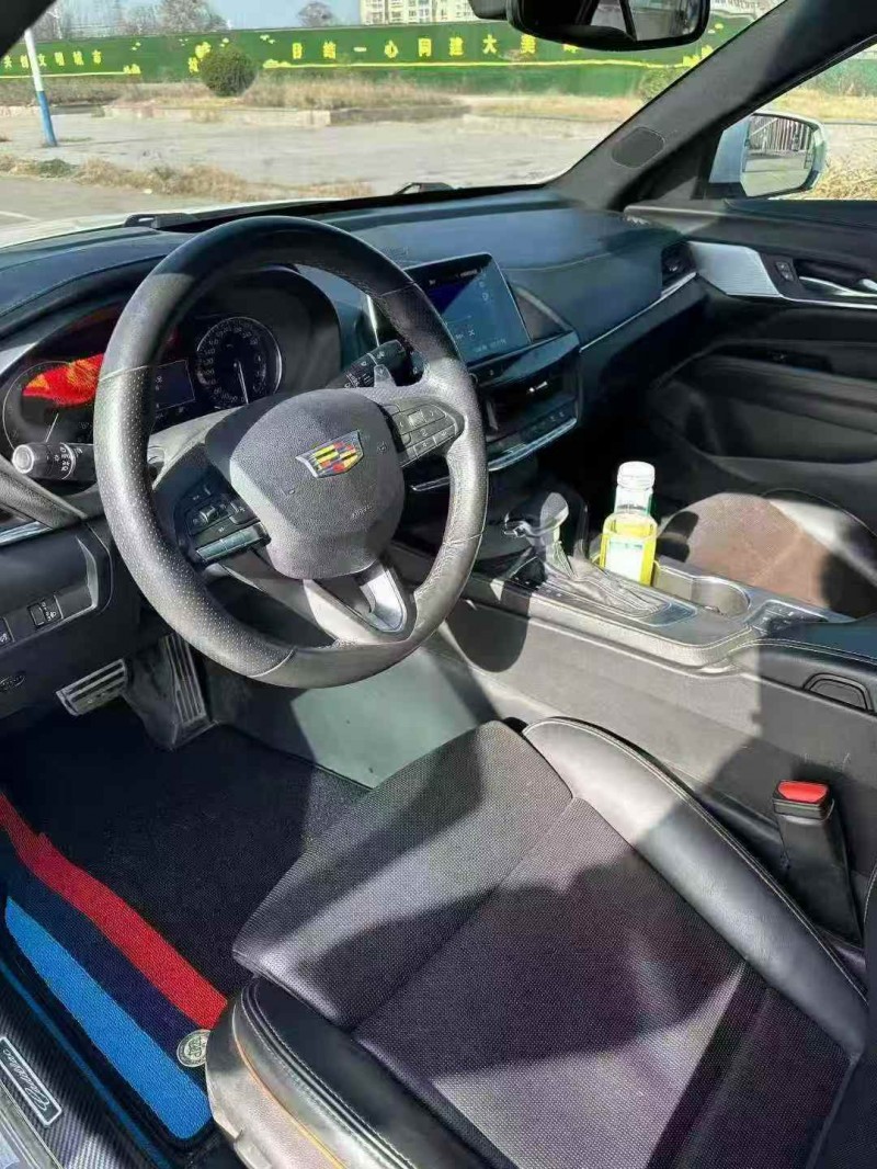枣庄21年凯迪拉克CT45