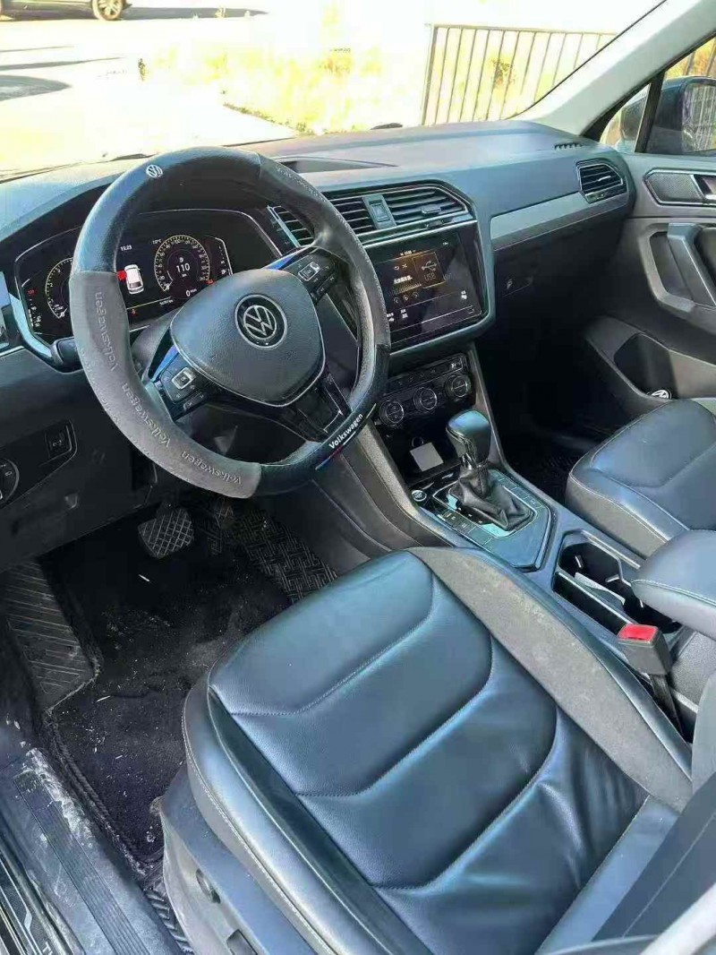 枣庄22年大众途观5