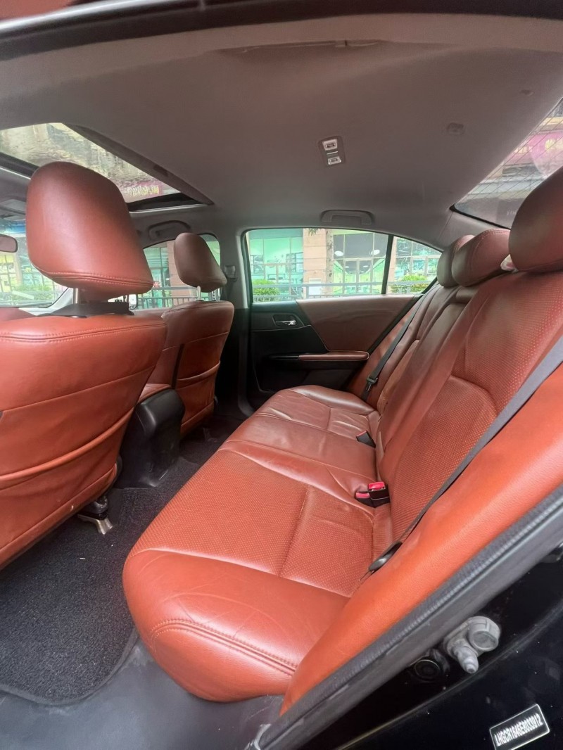 东莞14年本田雅阁6