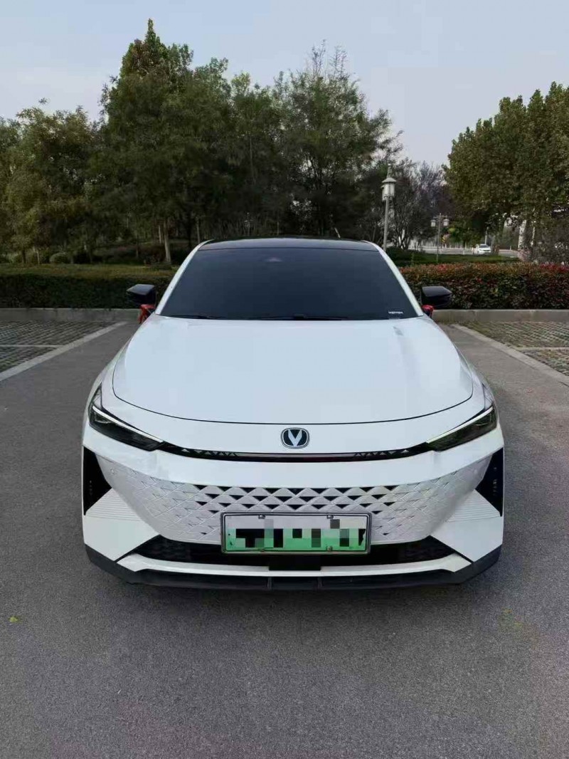 东营25年长安汽车UNI1