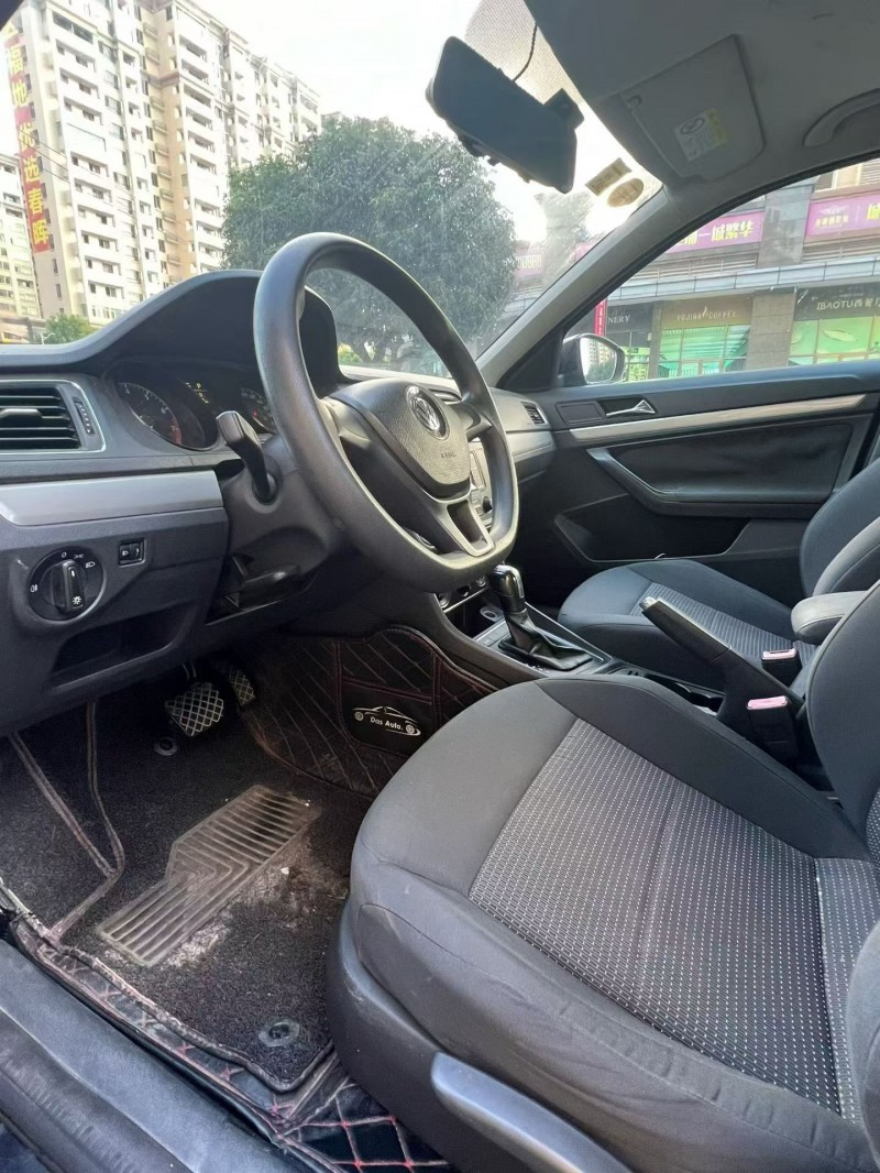 东莞18年大众朗逸4