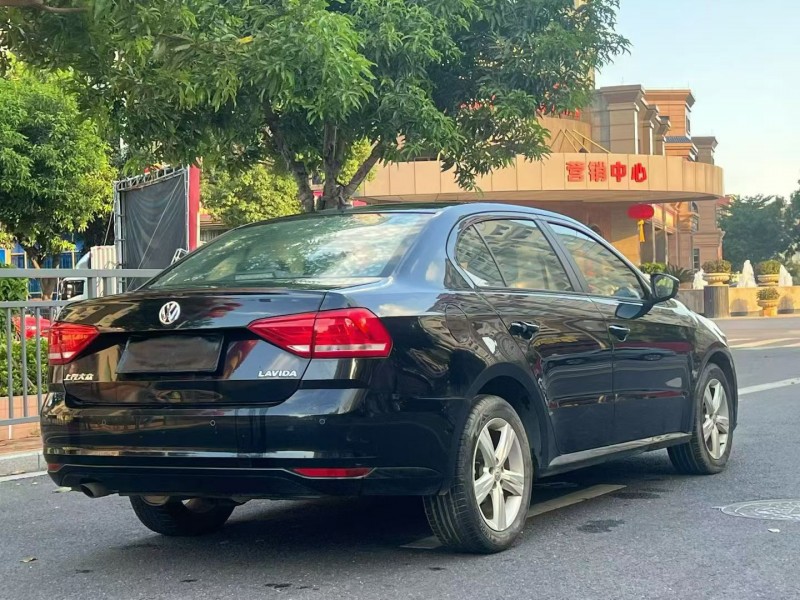 东莞18年大众朗逸8