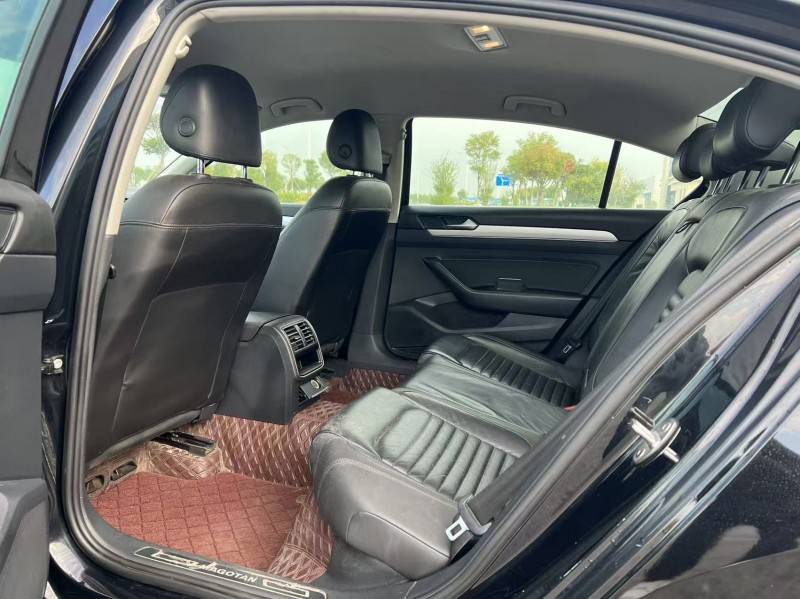 盐城17年大众迈腾5