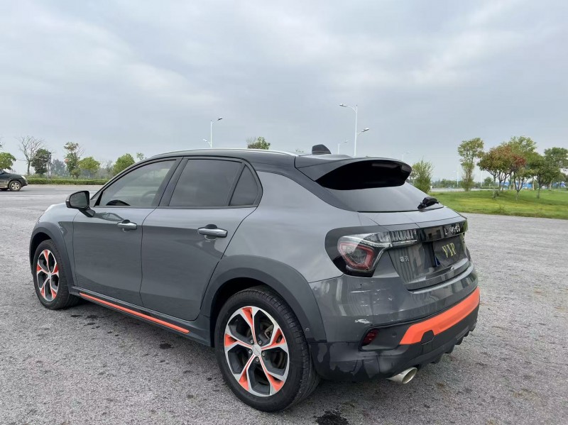 盐城19年领克029