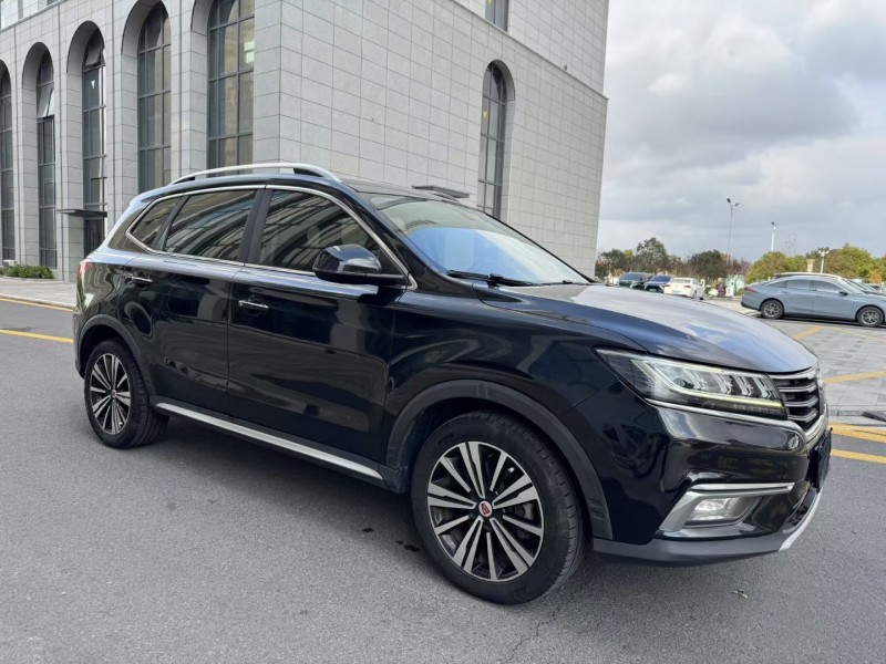 盐城19年荣威RX52