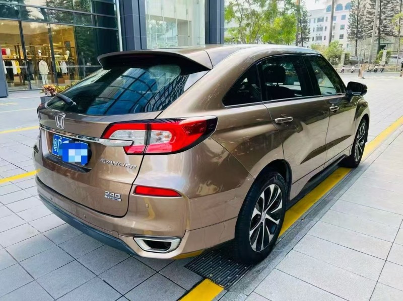 广州17年本田冠道8