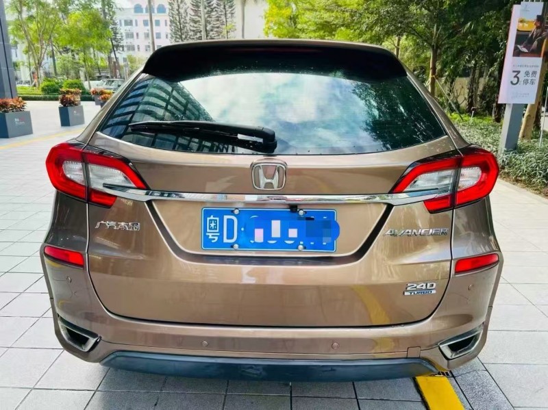 广州17年本田冠道9