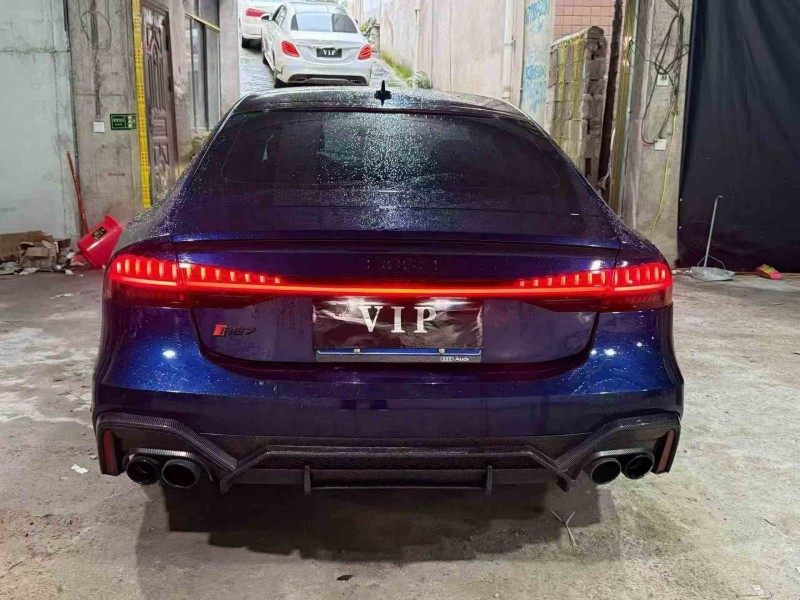 遵义21年奥迪A7L7