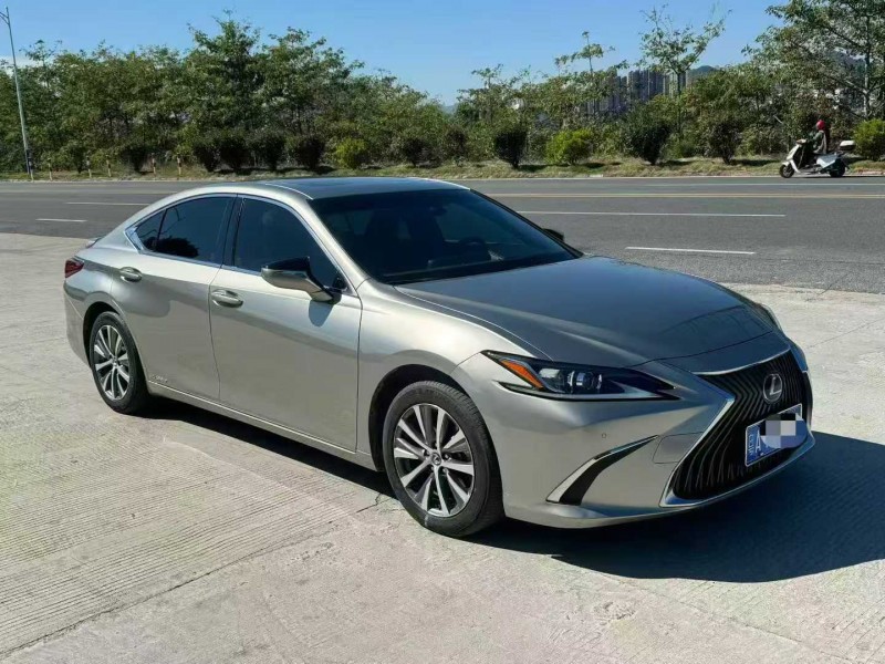 广州21年雷克萨斯ES3