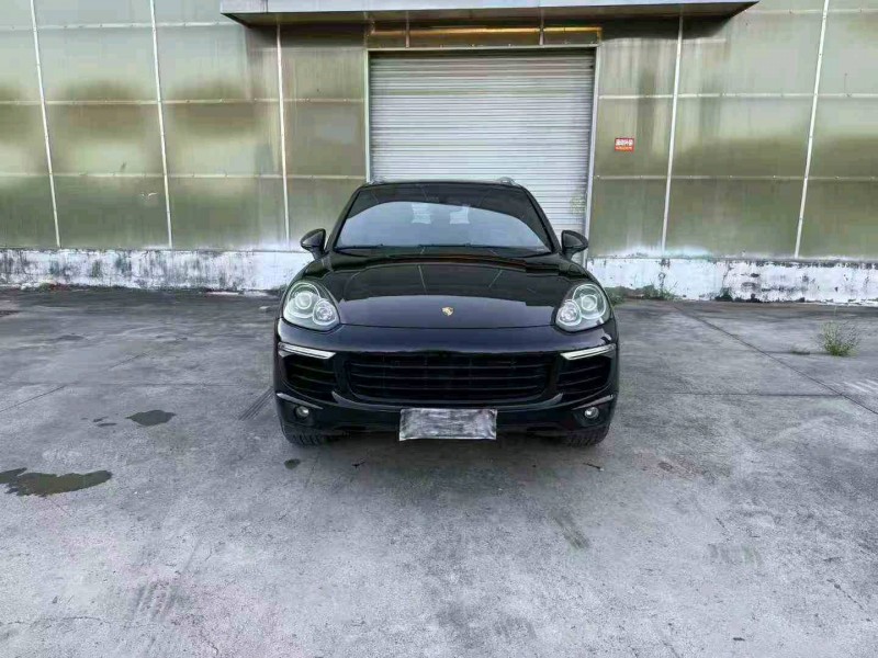 徐州17年保时捷卡宴1