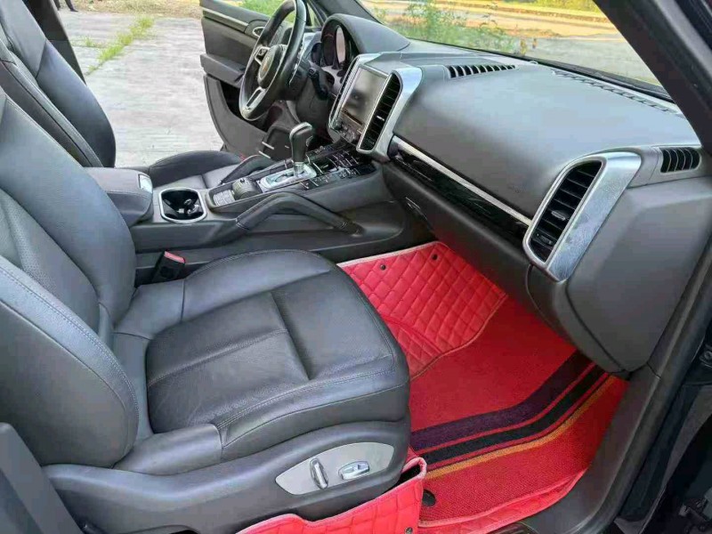 徐州17年保时捷卡宴5