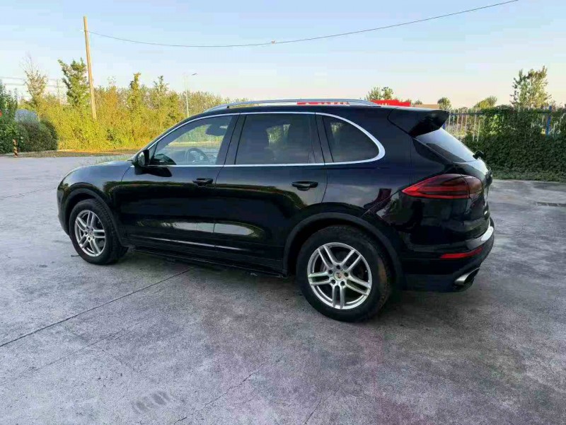 徐州17年保时捷卡宴8