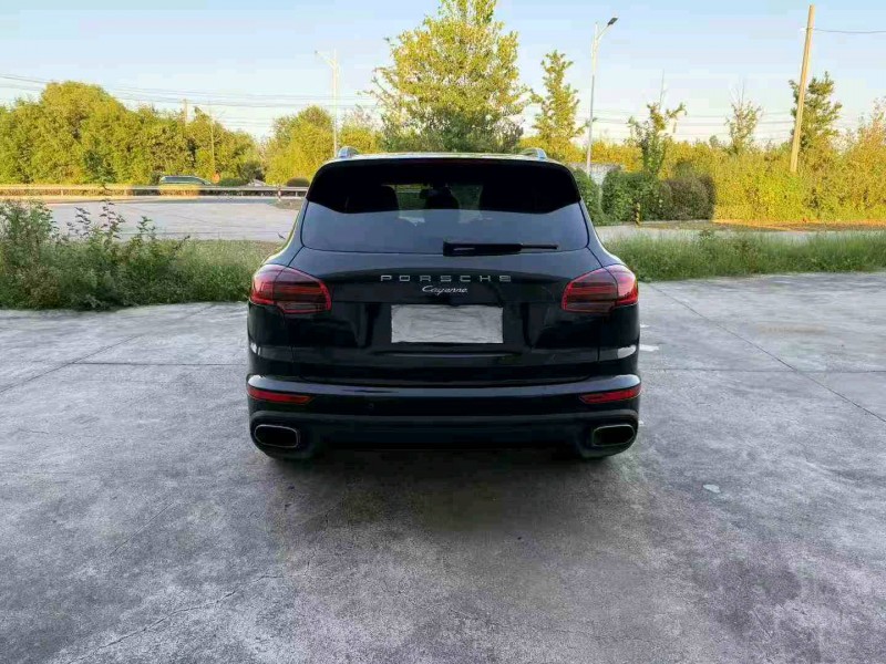 徐州17年保时捷卡宴9