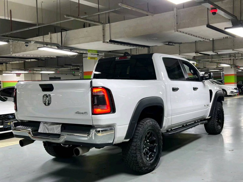 成都24年道奇公羊7