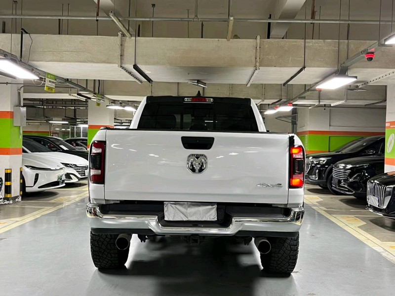 成都24年道奇公羊8