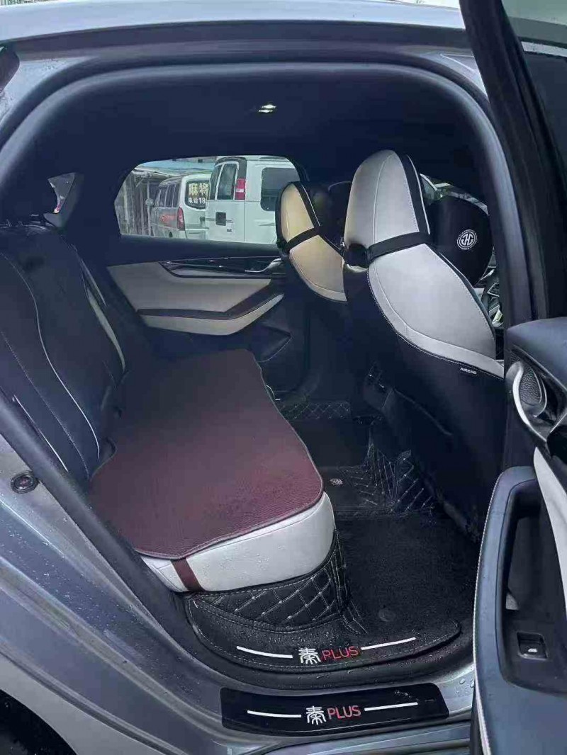 安顺23年比亚迪秦9