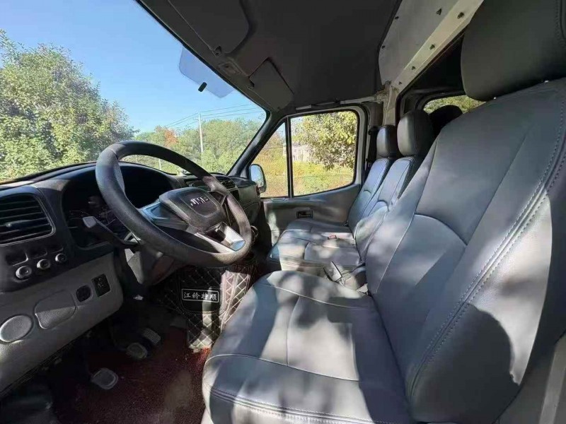 新余21年江铃特顺6