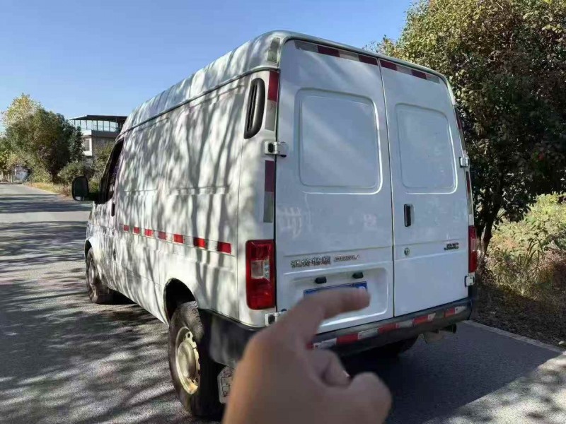 新余21年江铃特顺7