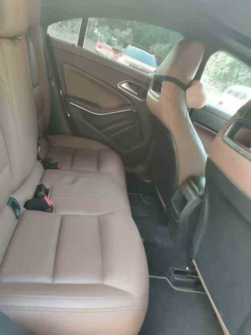 安顺14年奔驰CLA4