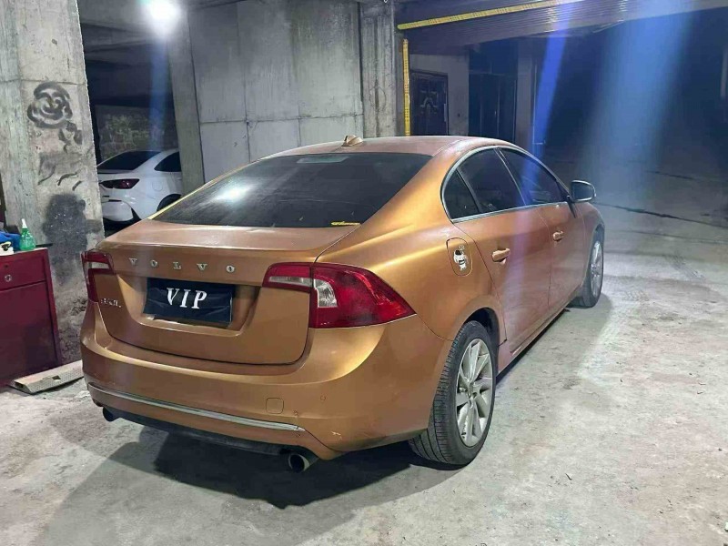 毕节14年沃尔沃S60L8