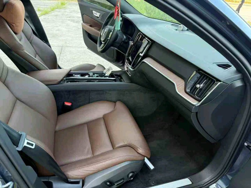 徐州23年沃尔沃S60L4