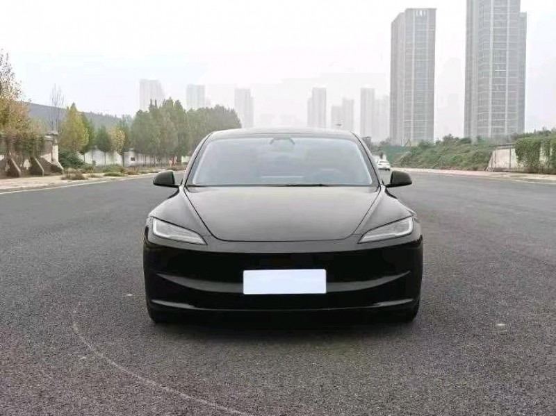 南昌24年特斯拉MODEL 31