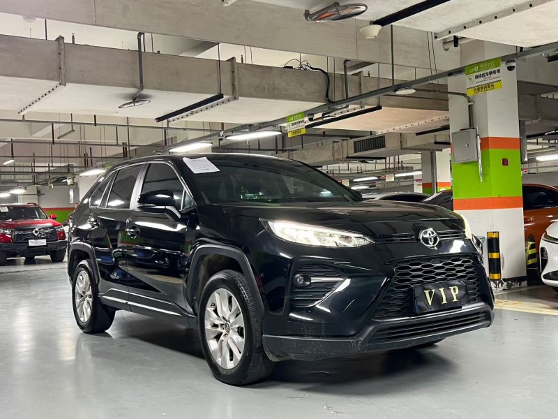 成都22年丰田威兰达2