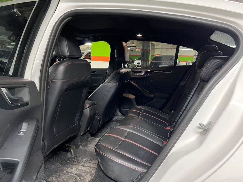 成都22年福特福克斯5