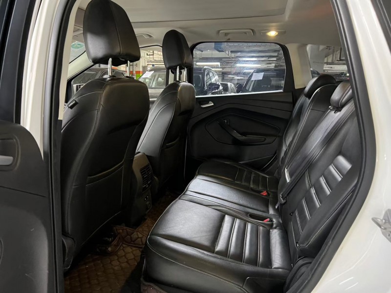 成都18年福特翼虎5