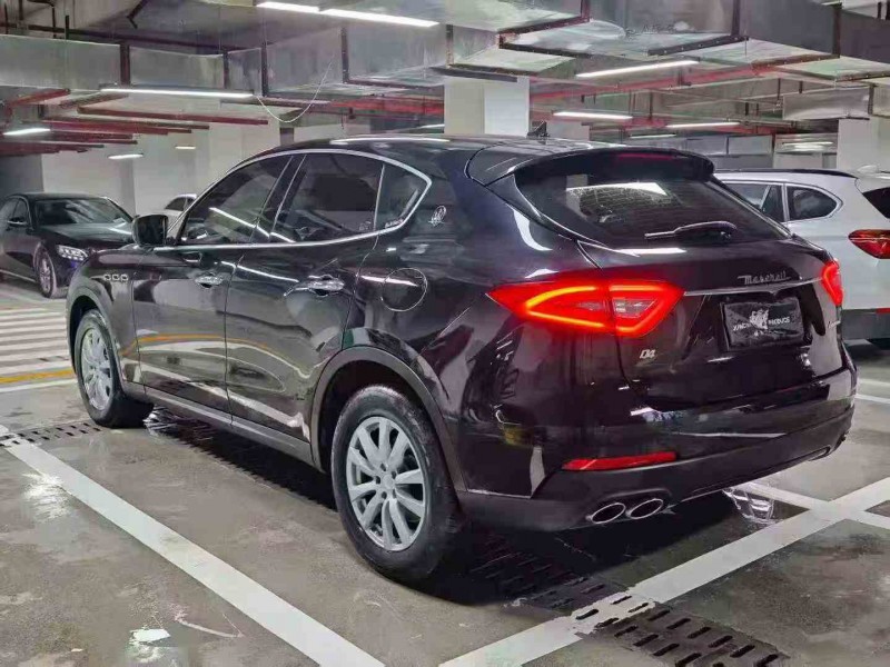 遵义20年玛莎拉蒂Levante7