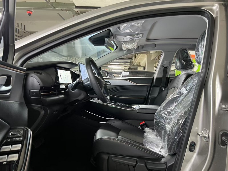 成都25年传祺埃安S2