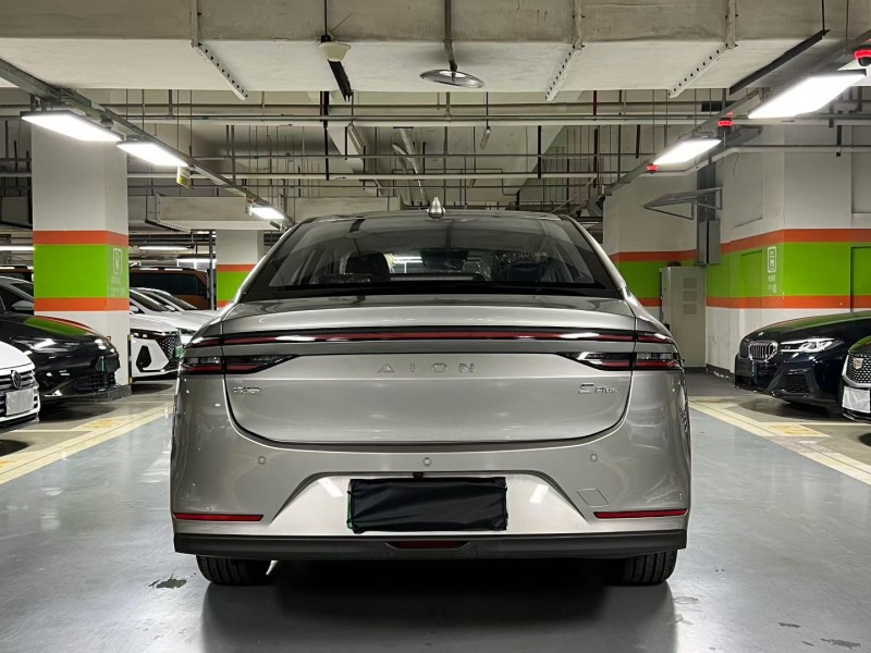 成都25年传祺埃安S9