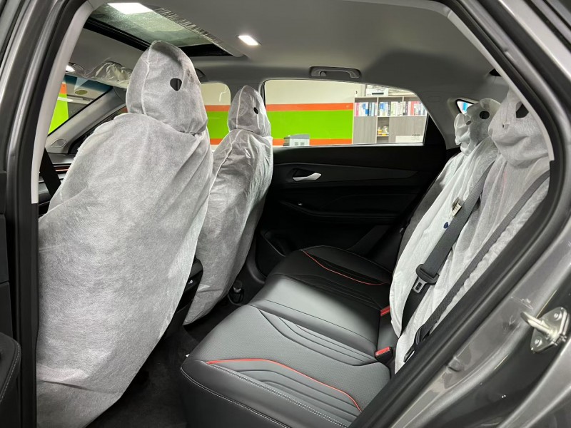 成都25年吉利缤瑞3