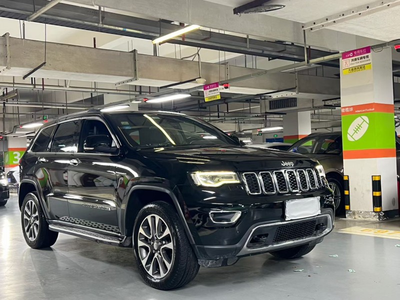 成都19年Jeep大切诺基2