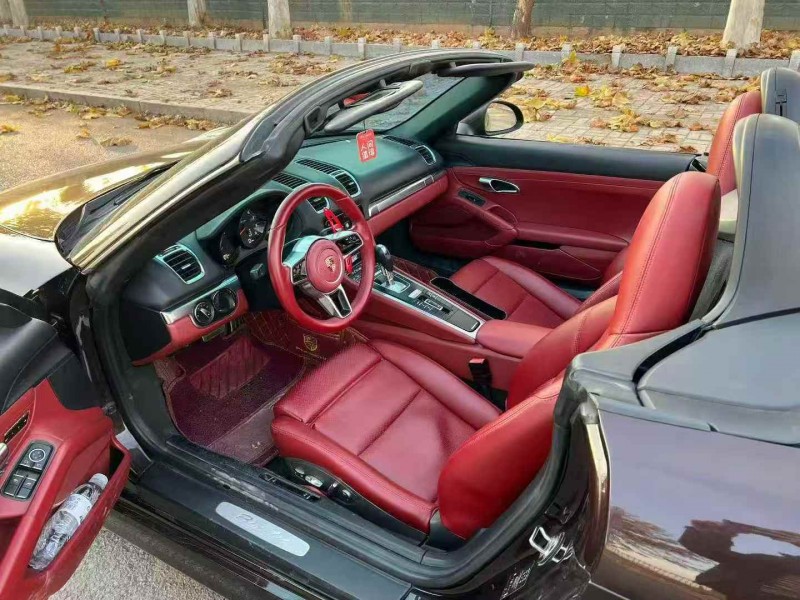 青岛14年保时捷Boxster3