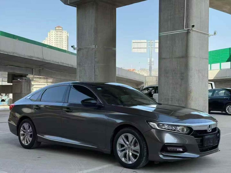 邯郸21年本田雅阁2