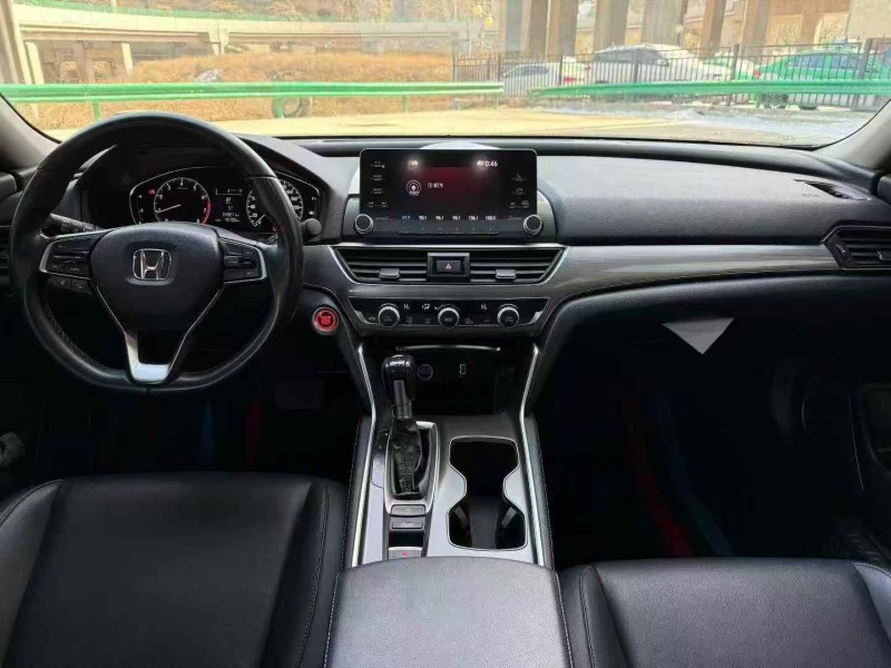 邯郸21年本田雅阁5