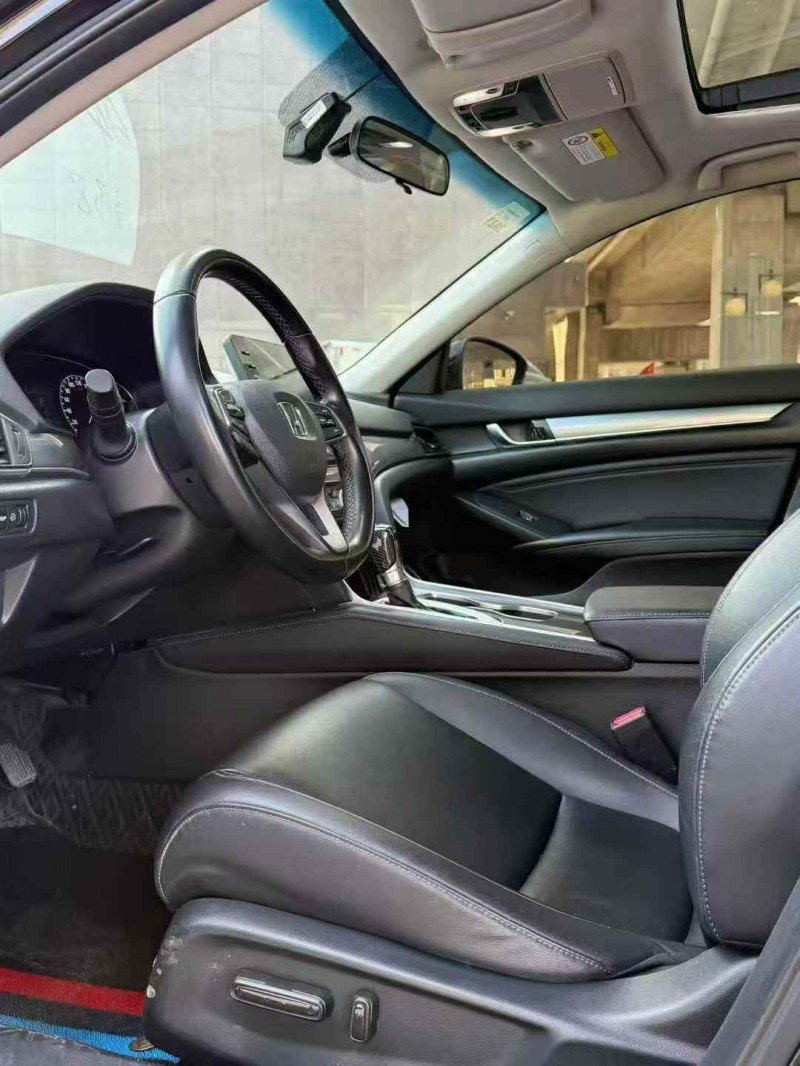 邯郸21年本田雅阁6