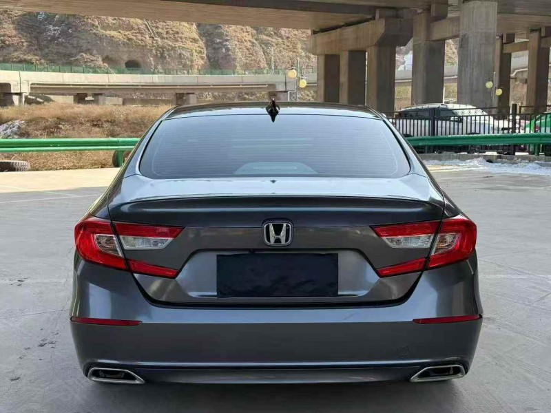 邯郸21年本田雅阁9