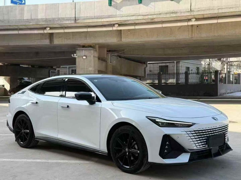 枣庄25年长安汽车UNI3