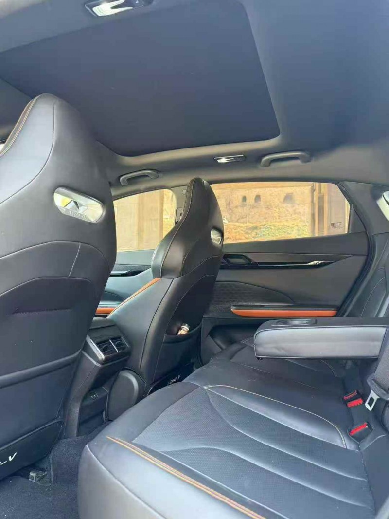 枣庄25年长安汽车UNI6