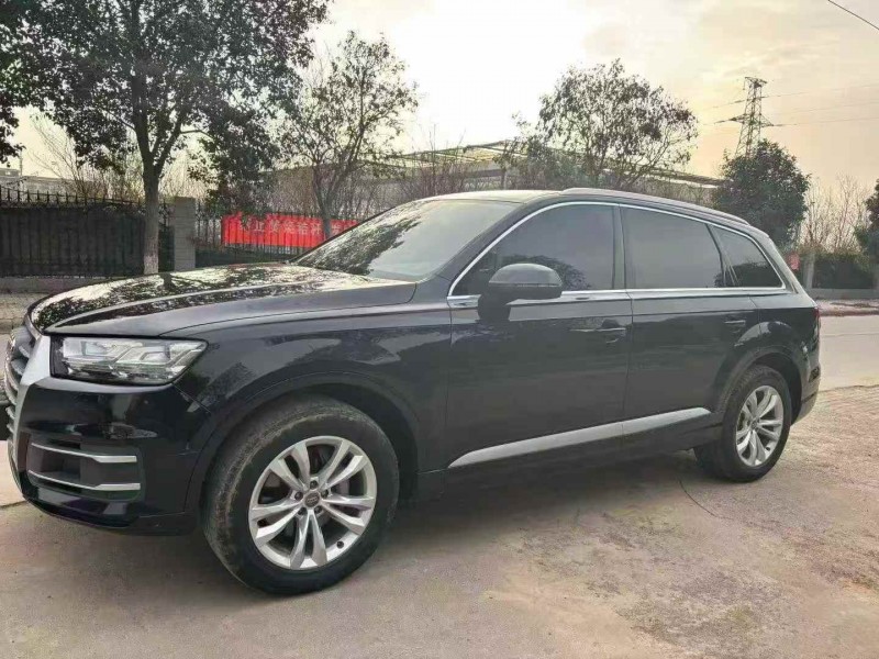 洛阳19年奥迪Q73