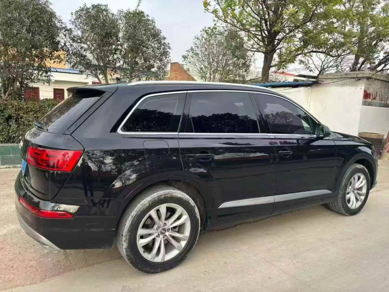 洛阳19年奥迪Q78