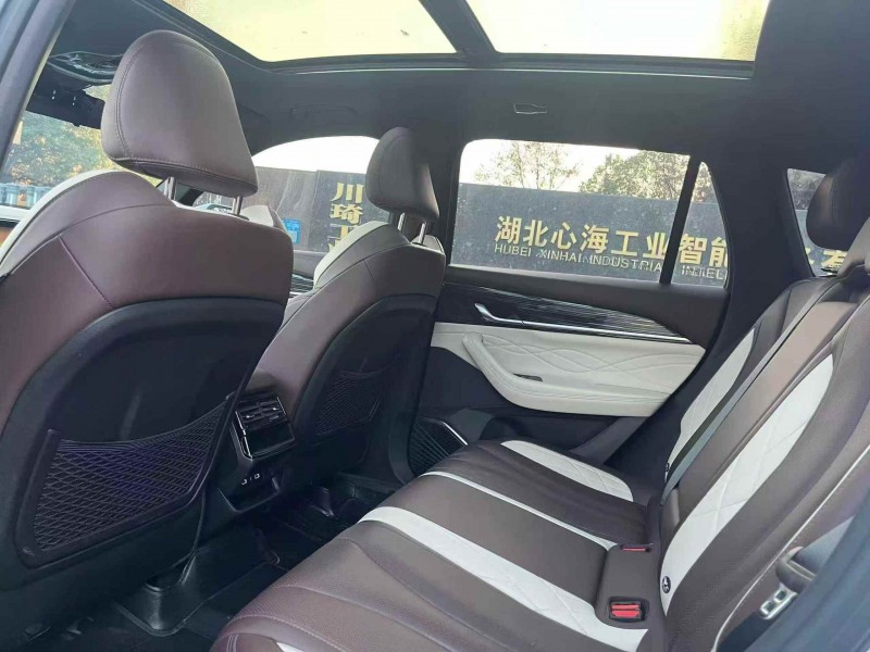 宜昌22年吉利星越7