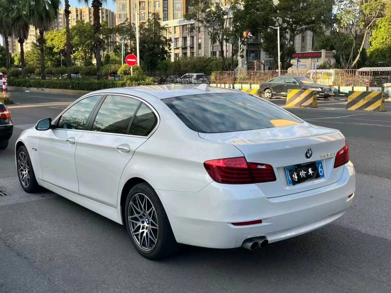 广州16年宝马5系9